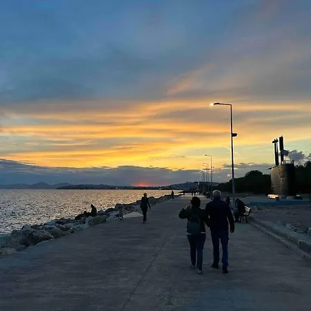 Seaside With Pet Friendly Yard * Athens