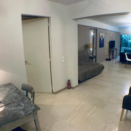 Apartment Seaside With Pet Friendly Yard *
